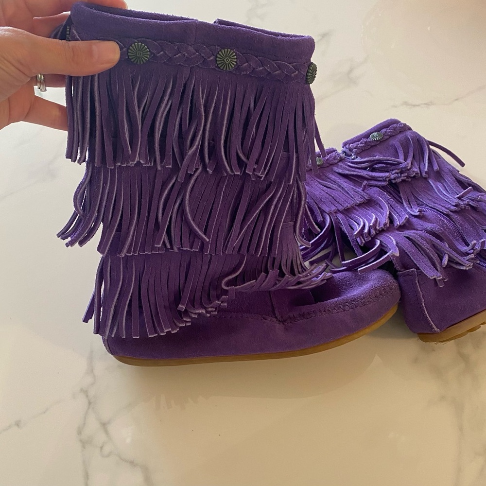 Minnetonka Vibrant Purple Suede Boots - girls size 3